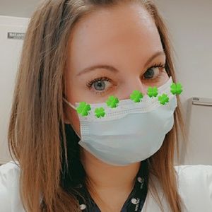 Meet your Posher, Roxanne